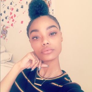 Meet your Posher, Whitney